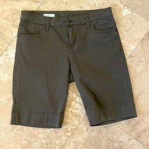 Olive Kut from Kloth walking shorts